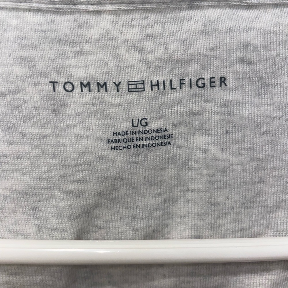 Women’s Tommy Hilfiger Shirt - Picture 3 of 3